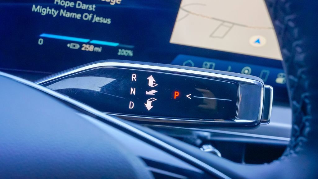 New 2026 Cadillac Lyriq Sport RWD image 18