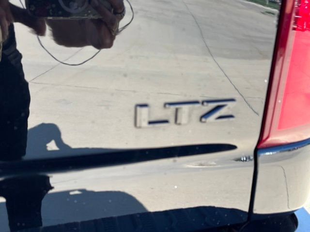 Used 2023 Chevrolet Silverado 2500 LTZ w/ LTZ Plus Package AWD/4WD image 18