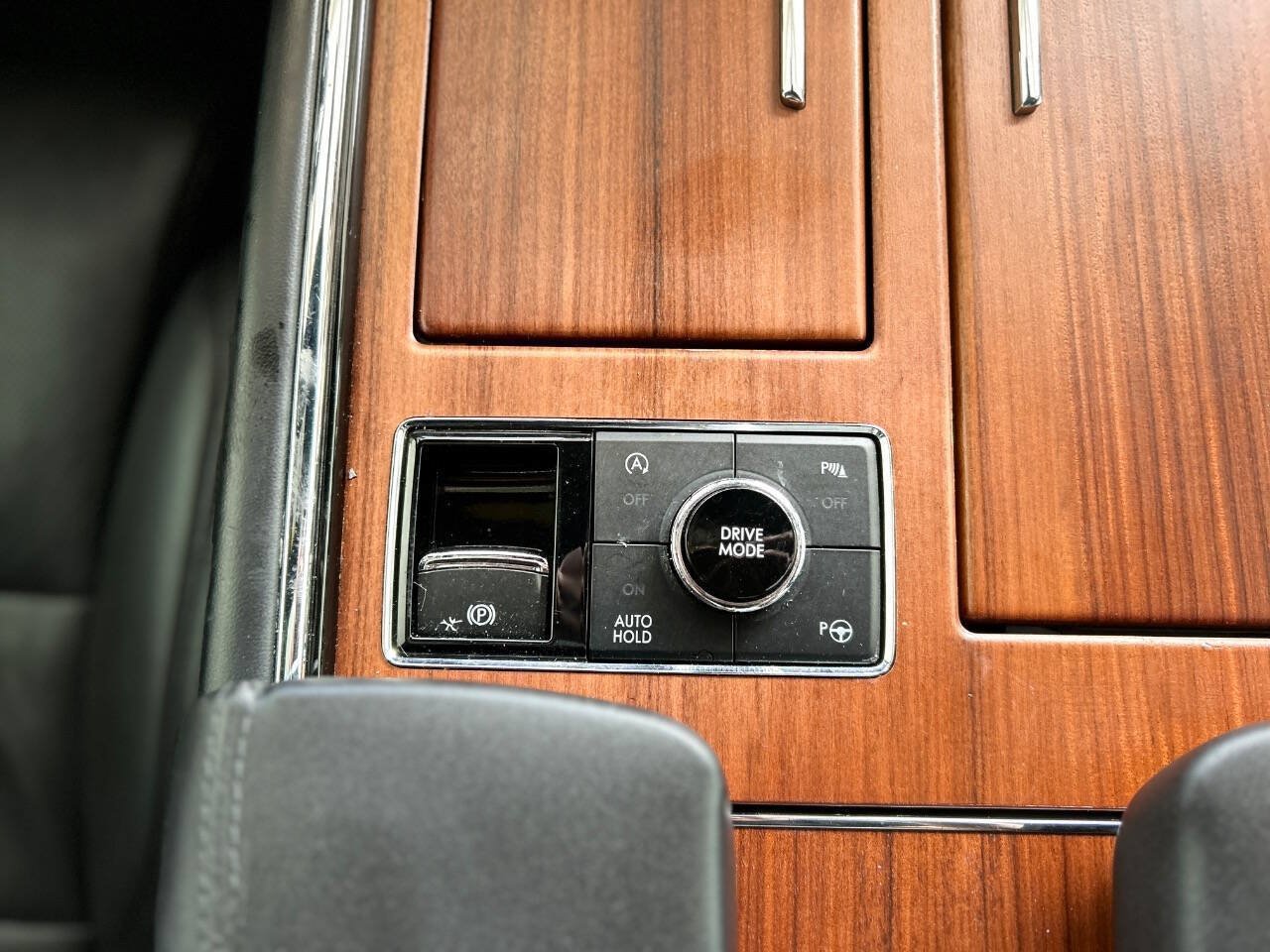 Used 2018 Lincoln Navigator L Reserve w/ Technology Package AWD/4WD image 87