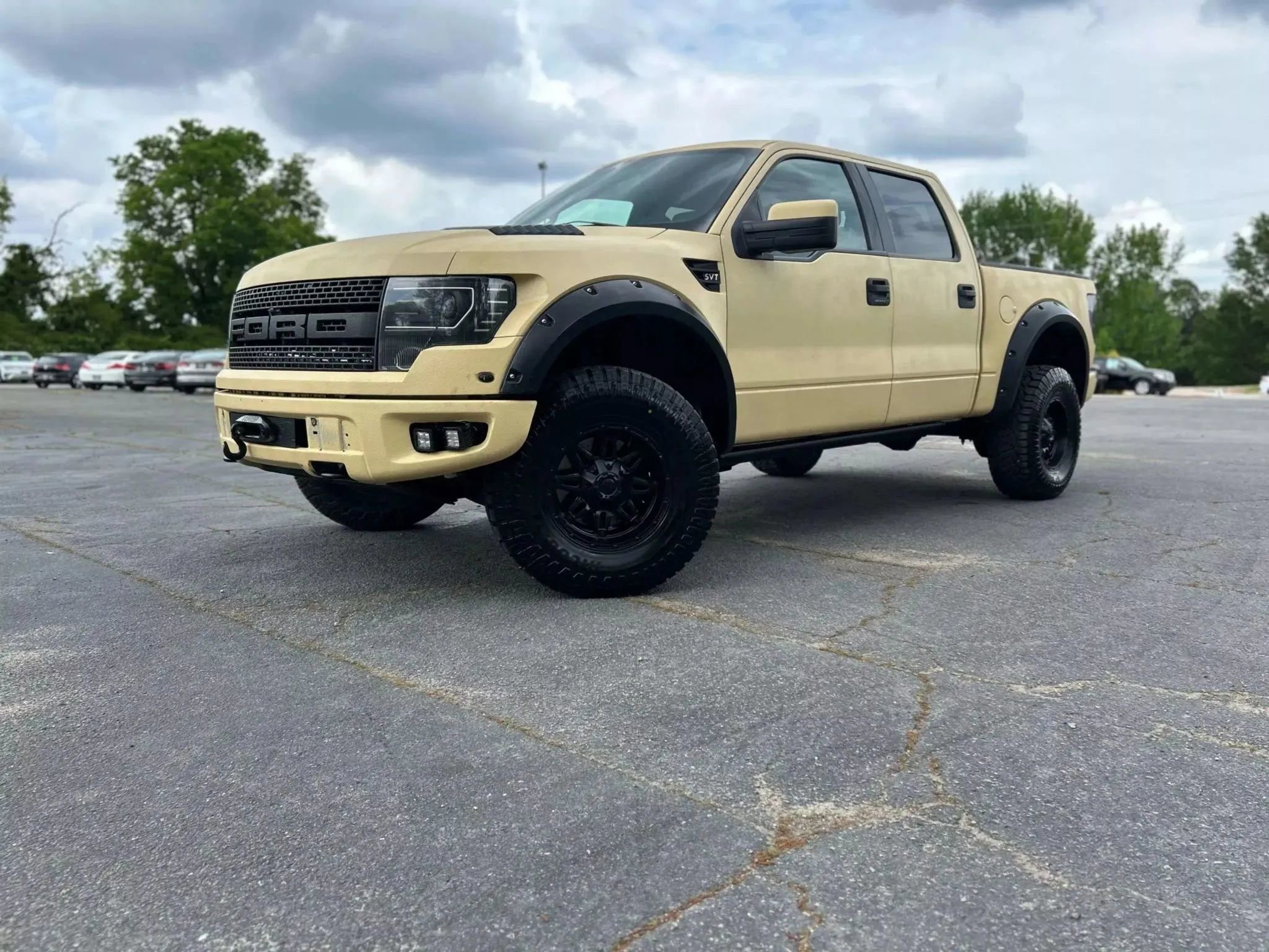 Used 2014 Ford F150 Raptor w/ Equipment Group 801A Luxury image 3