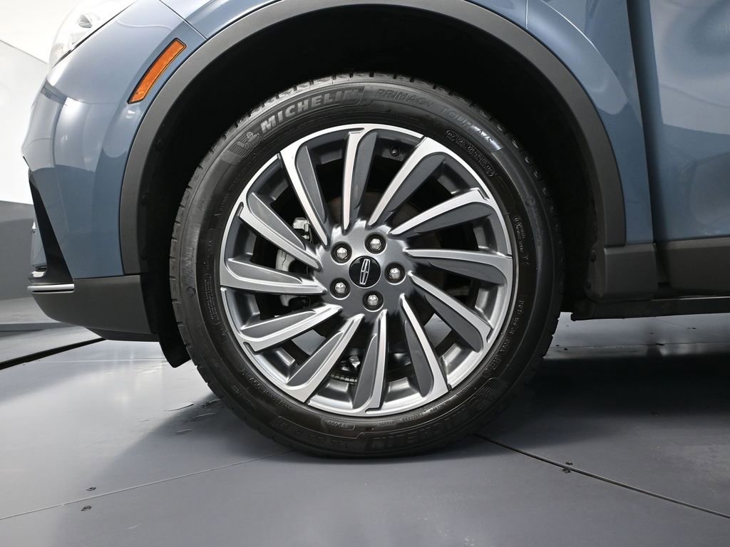 Used 2023 Lincoln Corsair Reserve image 16