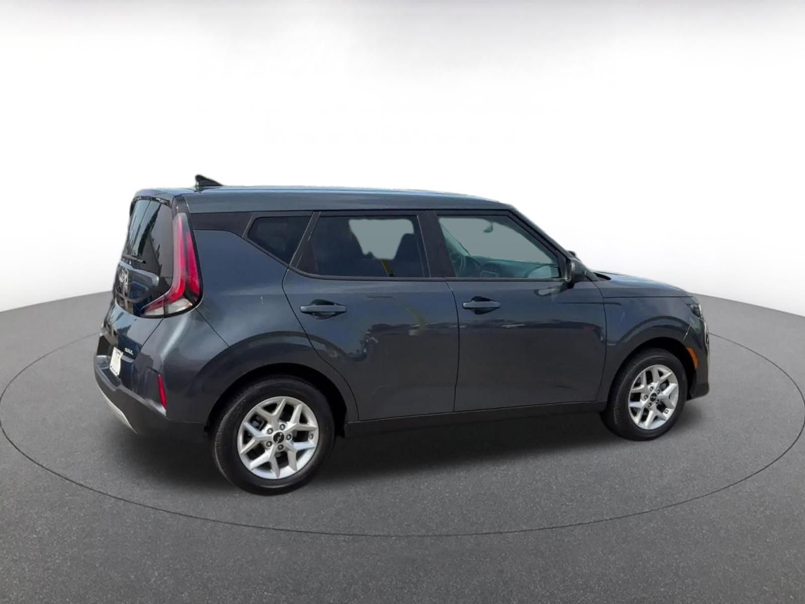 Used 2025 Kia Soul LX w/ LX Technology Package image 15