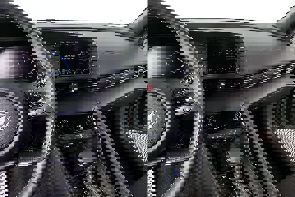 New 2026 Hyundai Elantra SEL Sport Premium image 23