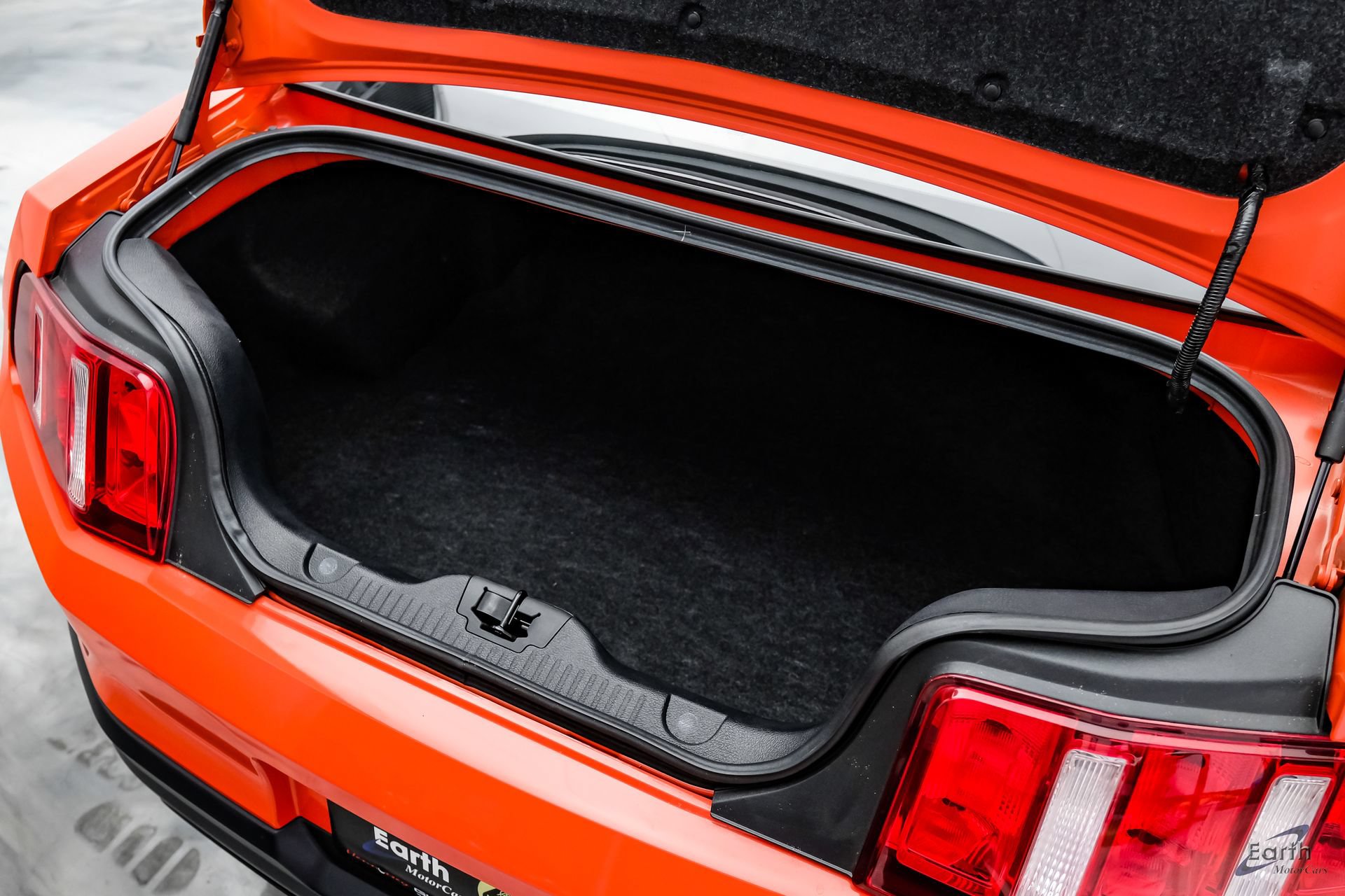 Used 2012 Ford Mustang Boss 302 w/ Boss 302 Accessory Pkg RWD image 96