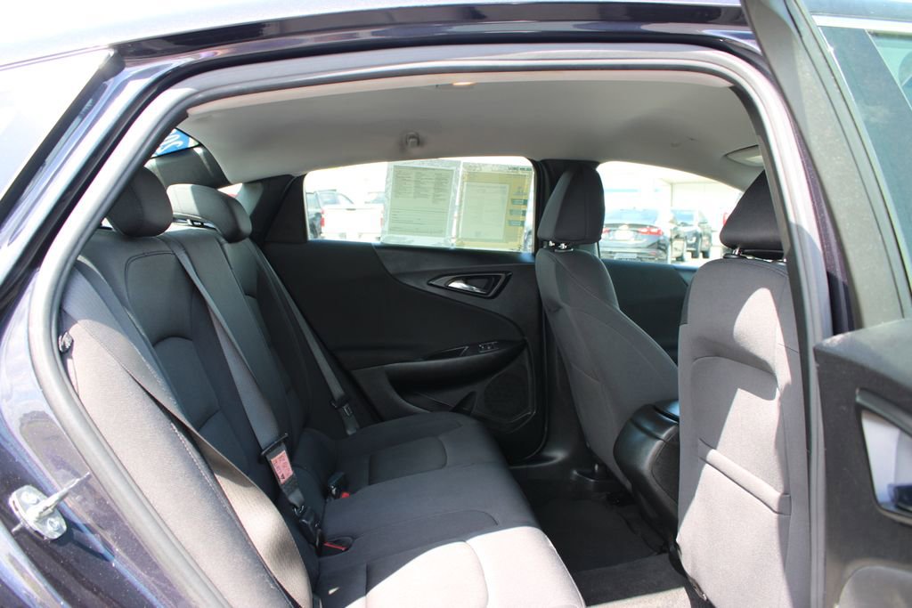 Used 2023 Chevrolet Malibu LS FWD image 27