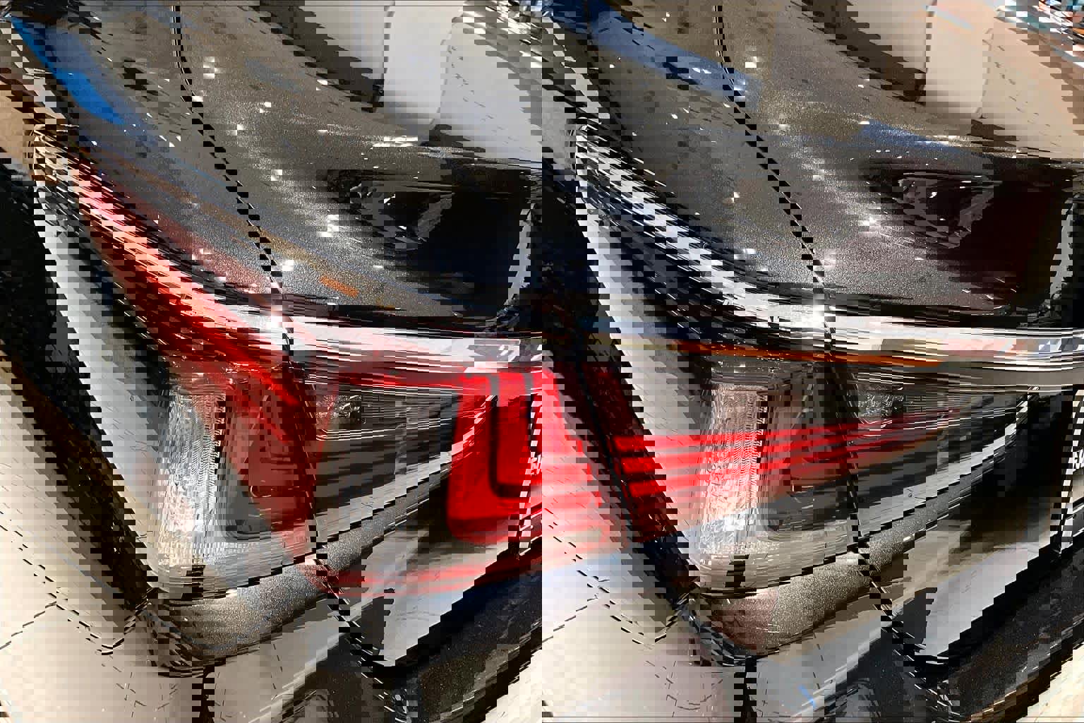 Used 2024 Lexus ES 350 w/ Premium Package image 27