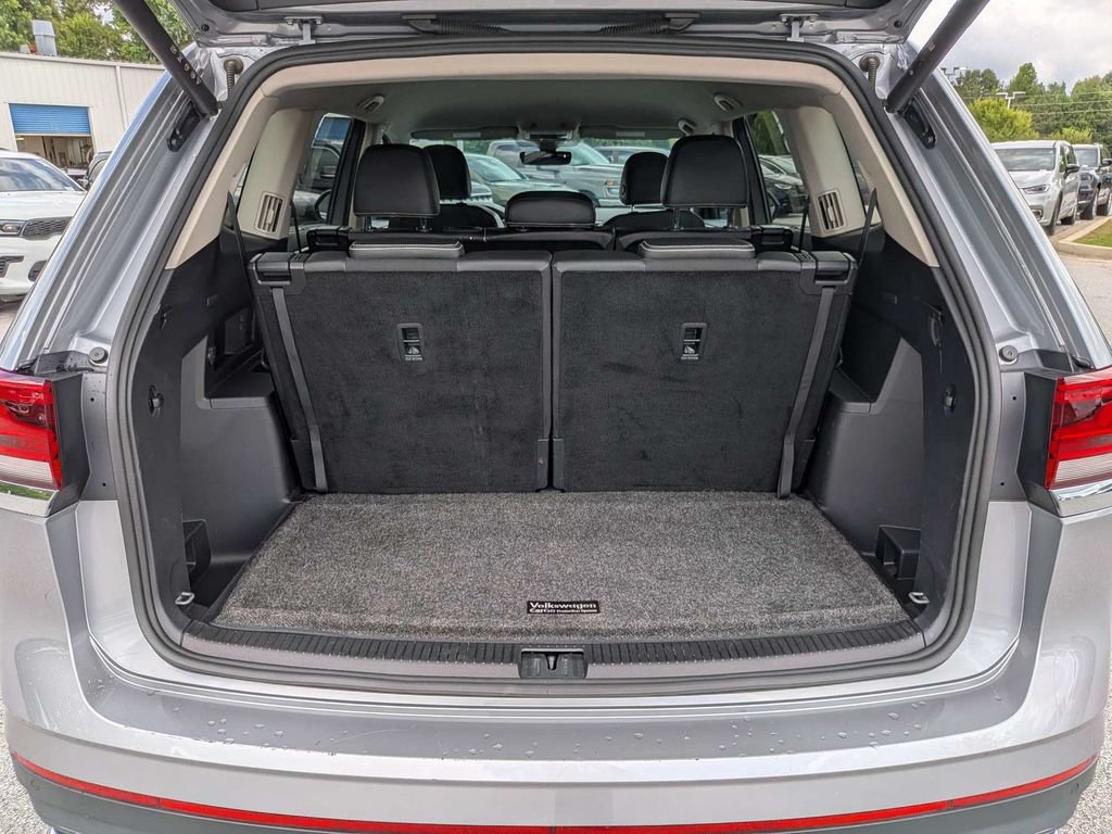 Used 2024 Volkswagen Atlas SE FWD image 12