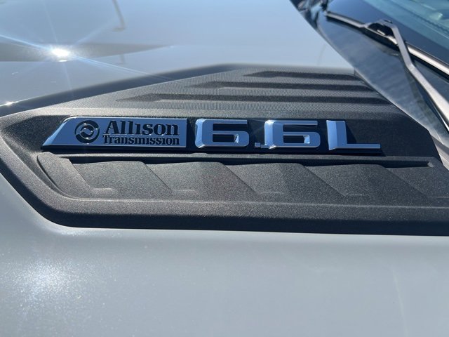 Used 2024 Chevrolet Silverado 2500 Custom w/ Custom Value Package image 11