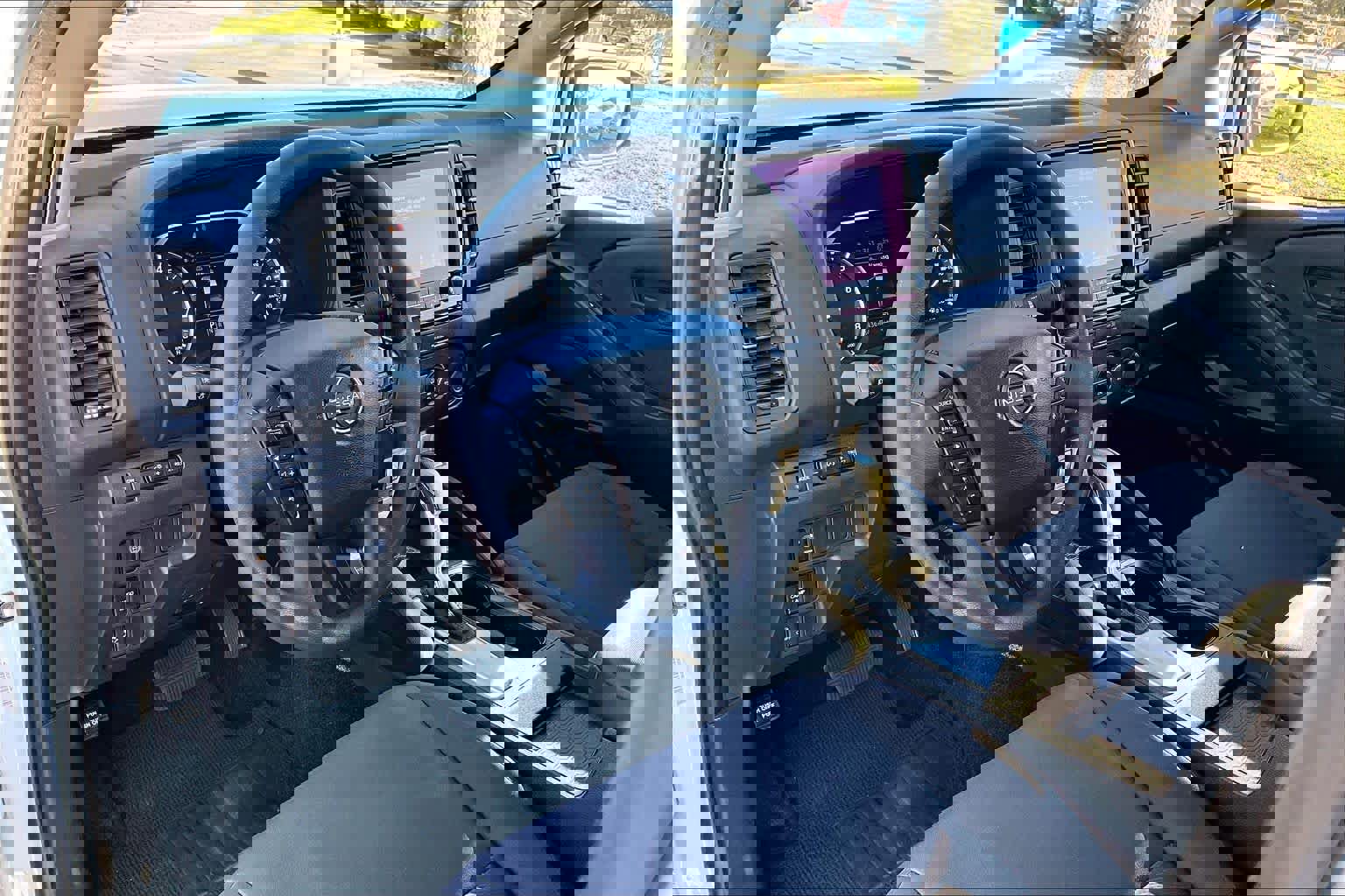 Used 2022 Nissan Frontier S w/ Technology Package image 18