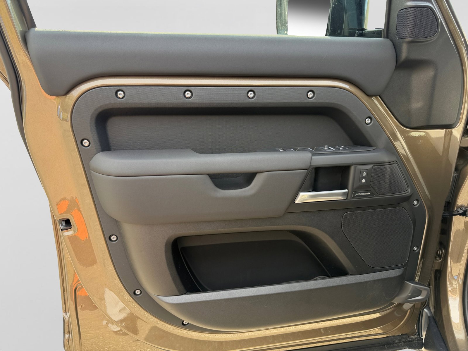 New 2026 Land Rover Defender 110 S AWD/4WD image 12