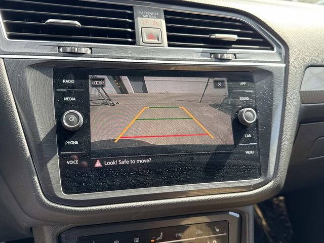 Certified 2023 Volkswagen Tiguan SE image 14