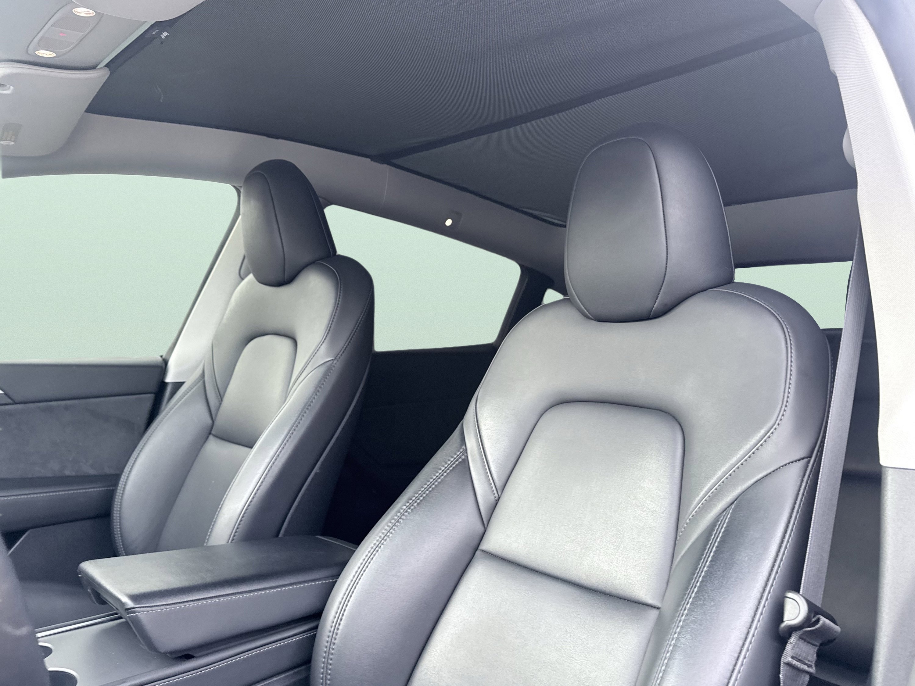 Used 2023 Tesla Model Y Performance image 25