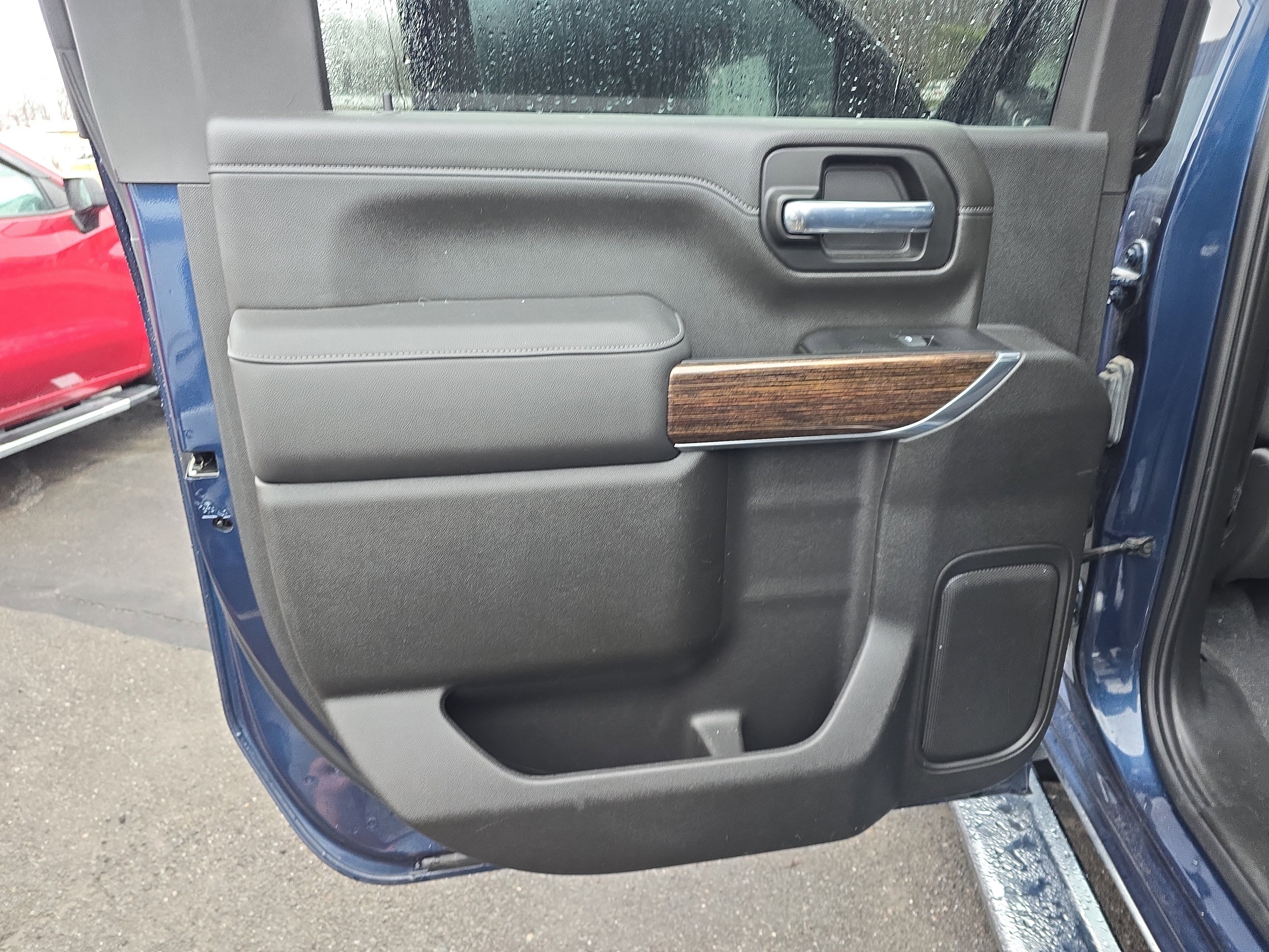 Used 2022 GMC Sierra 2500 SLE w/ SLE Value Package; image 16