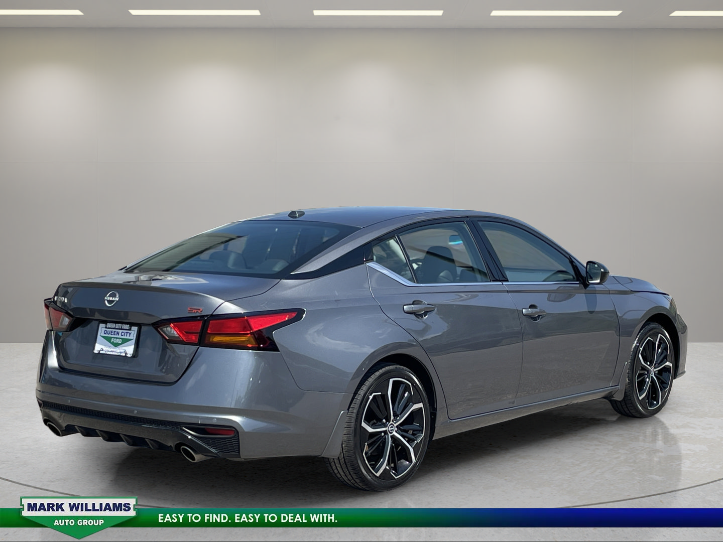 Used 2025 Nissan Altima 2.5 SR FWD image 5