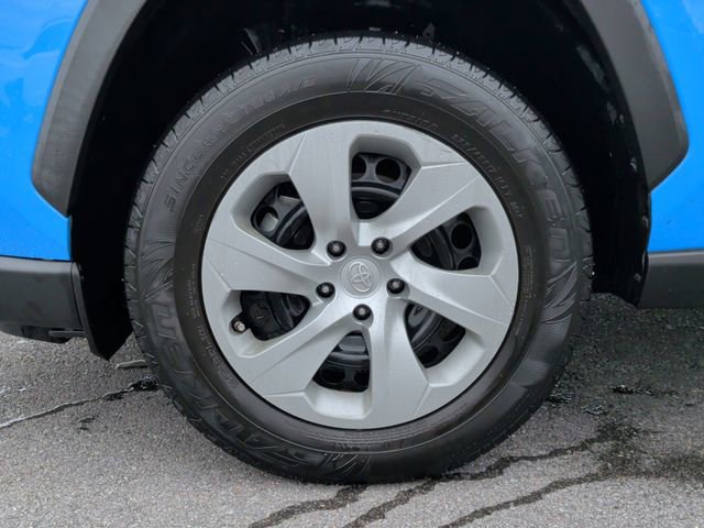 Used 2019 Toyota RAV4 LE w/ All Weather Liner Package AWD/4WD image 8