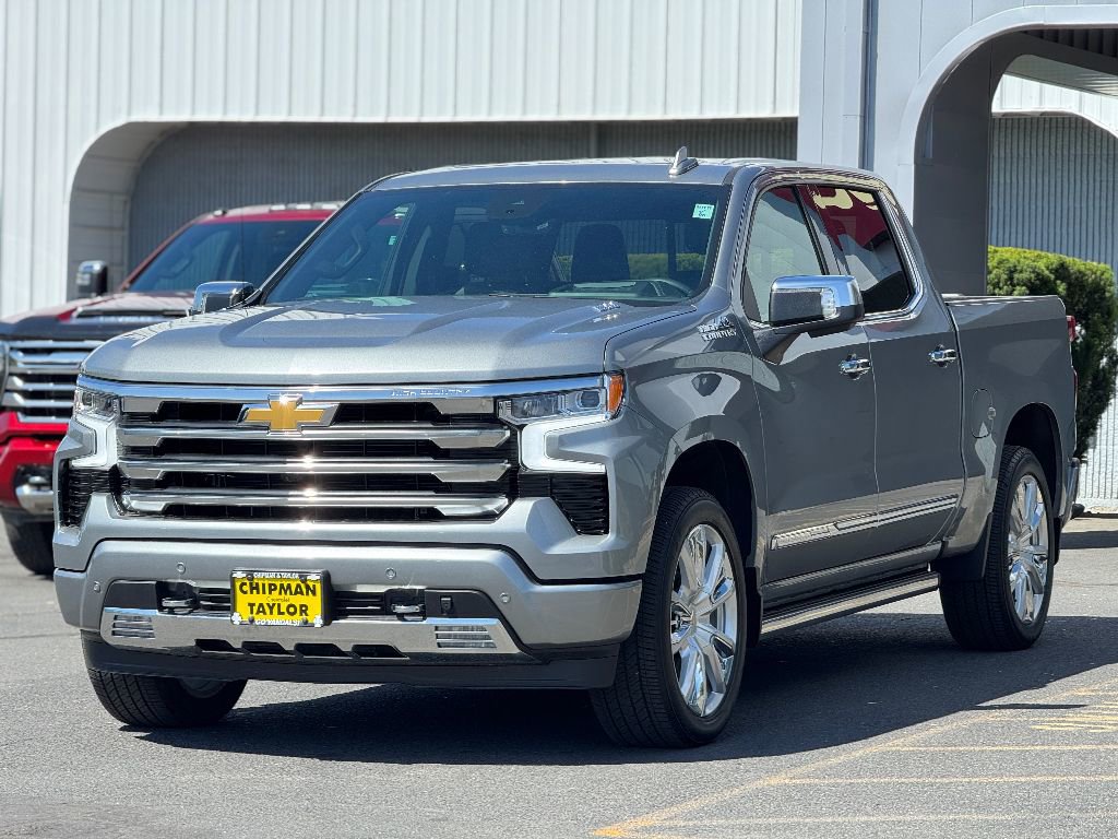 Used 2025 Chevrolet Silverado 1500 High Country image 18