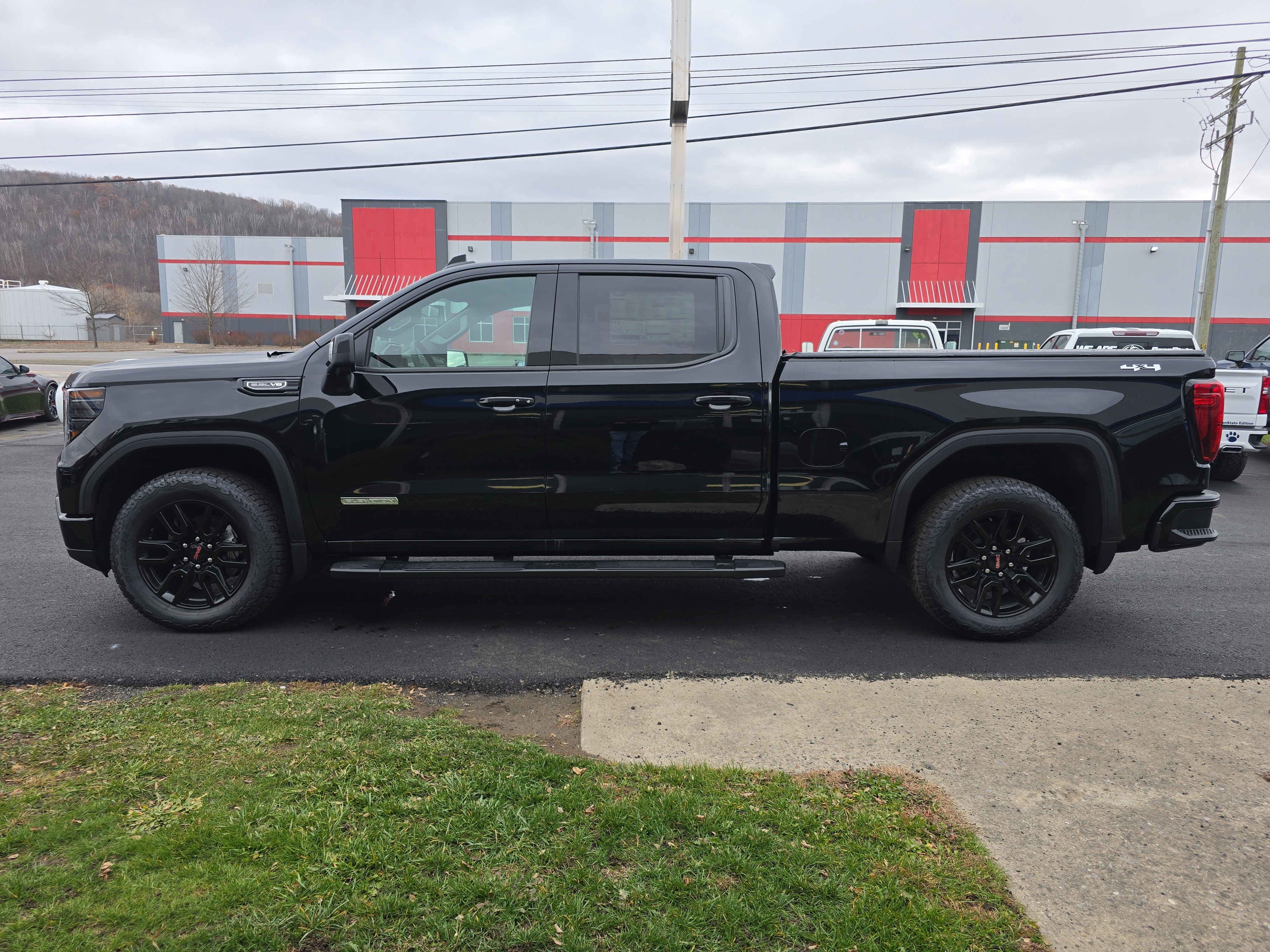 New 2026 GMC Sierra 1500 Elevation w/ Elevation Premium Package image 7