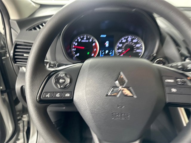 New 2025 Mitsubishi Eclipse Cross LE image 30
