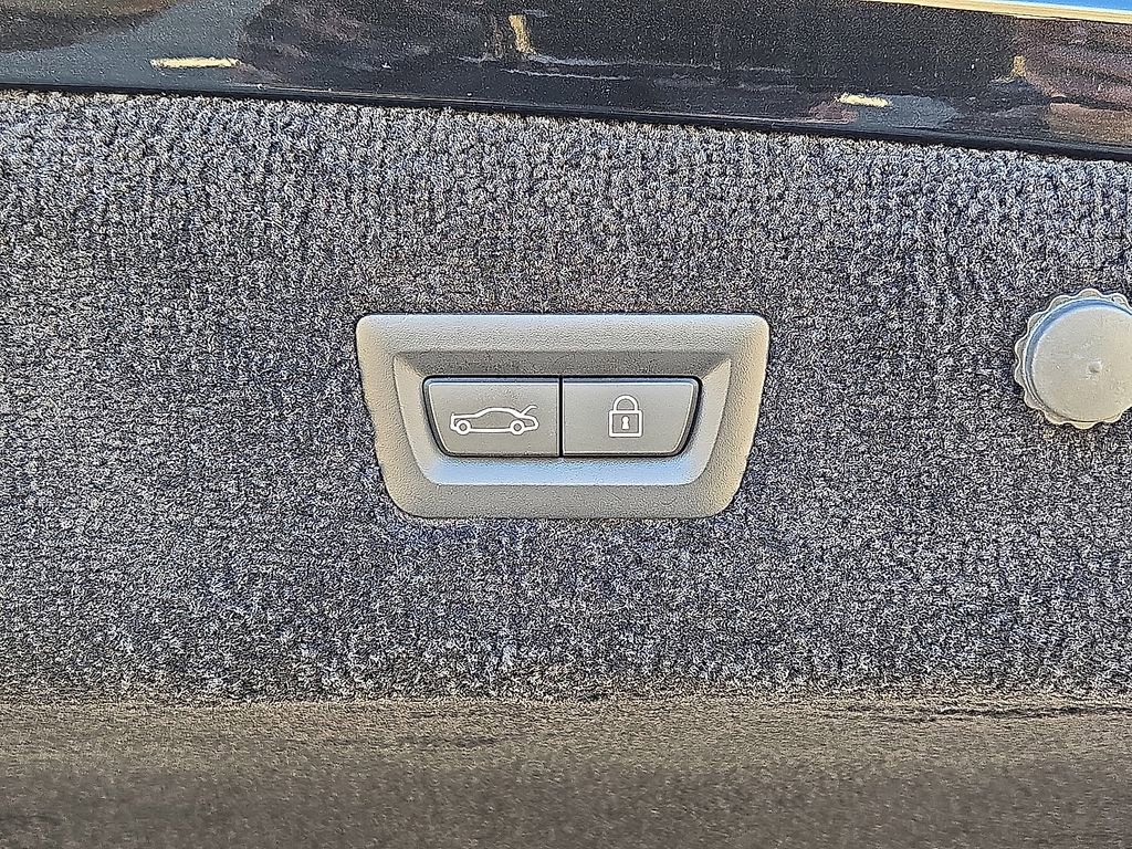 Used 2023 Rolls-Royce Ghost image 14