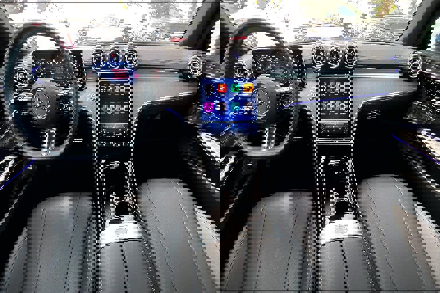 Certified 2025 Mercedes-Benz CLE 450 4MATIC Coupe image 16