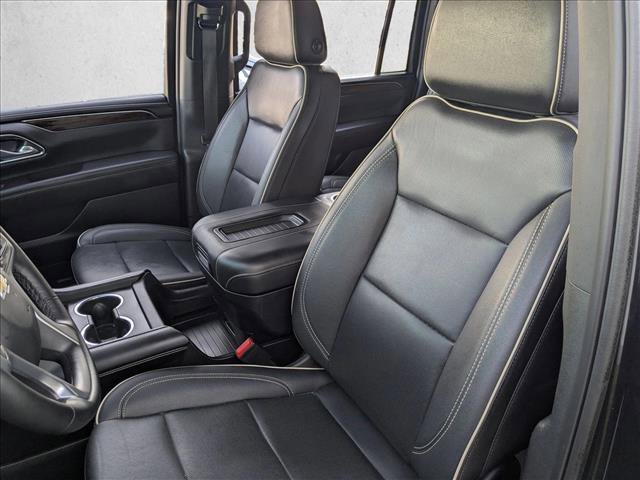 Used 2024 Chevrolet Suburban Premier AWD/4WD image 16