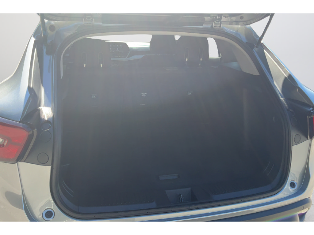 Used 2025 Chevrolet Trax LS w/ Driver Confidence Package FWD image 18