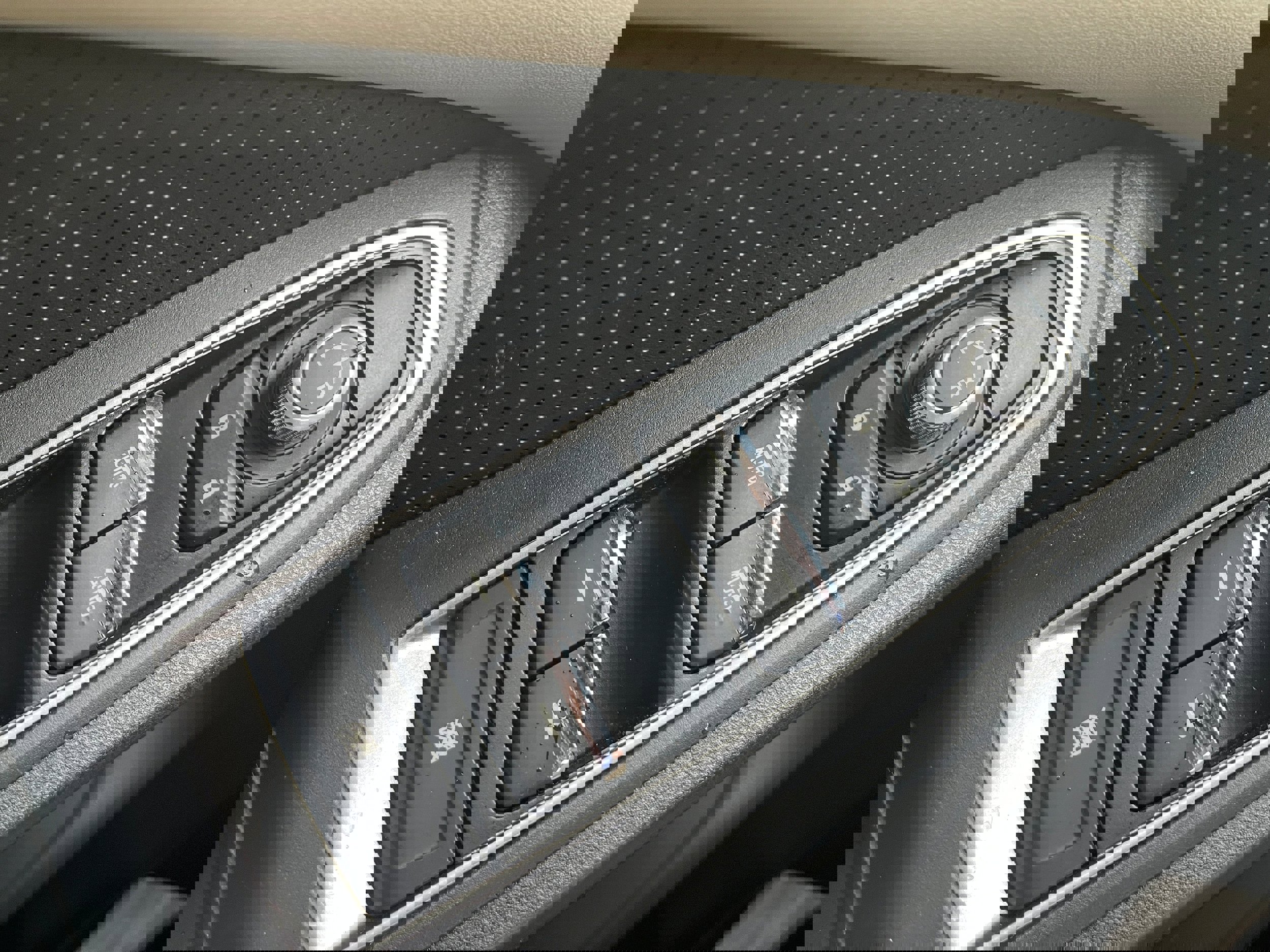 Used 2020 Subaru Ascent Limited image 22