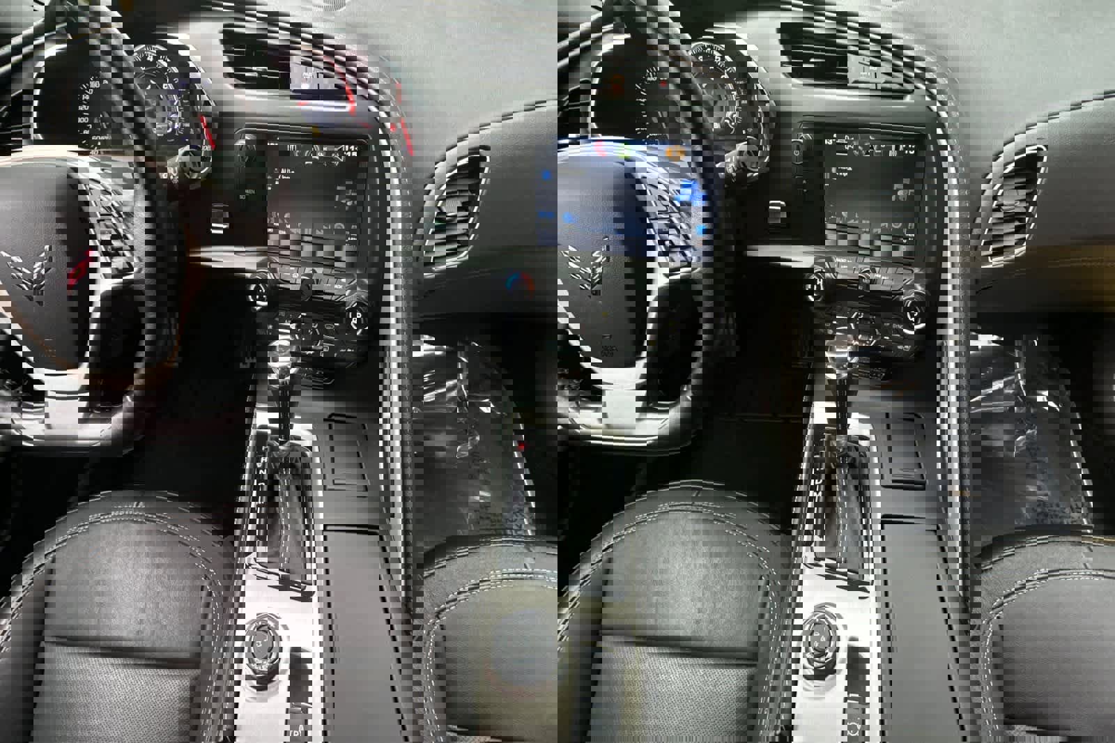 Used 2016 Chevrolet Corvette Stingray Coupe w/ 2LT Preferred Equipment Group image 4