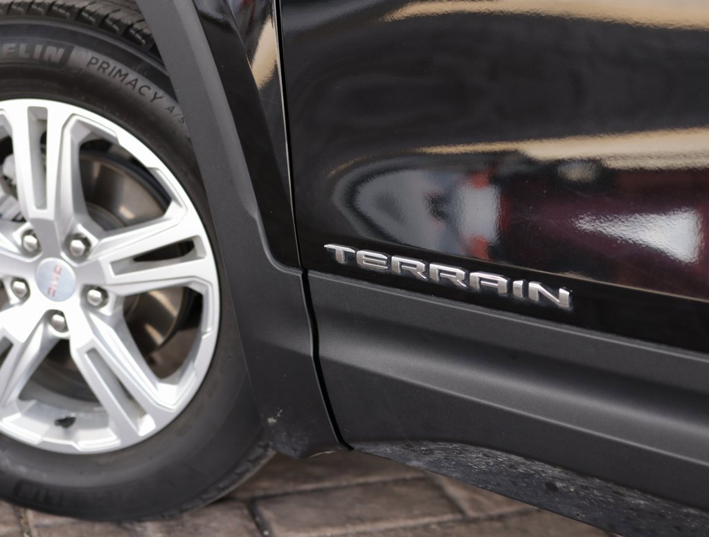 Used 2022 GMC Terrain SLE w/ Driver Convenience Package image 32