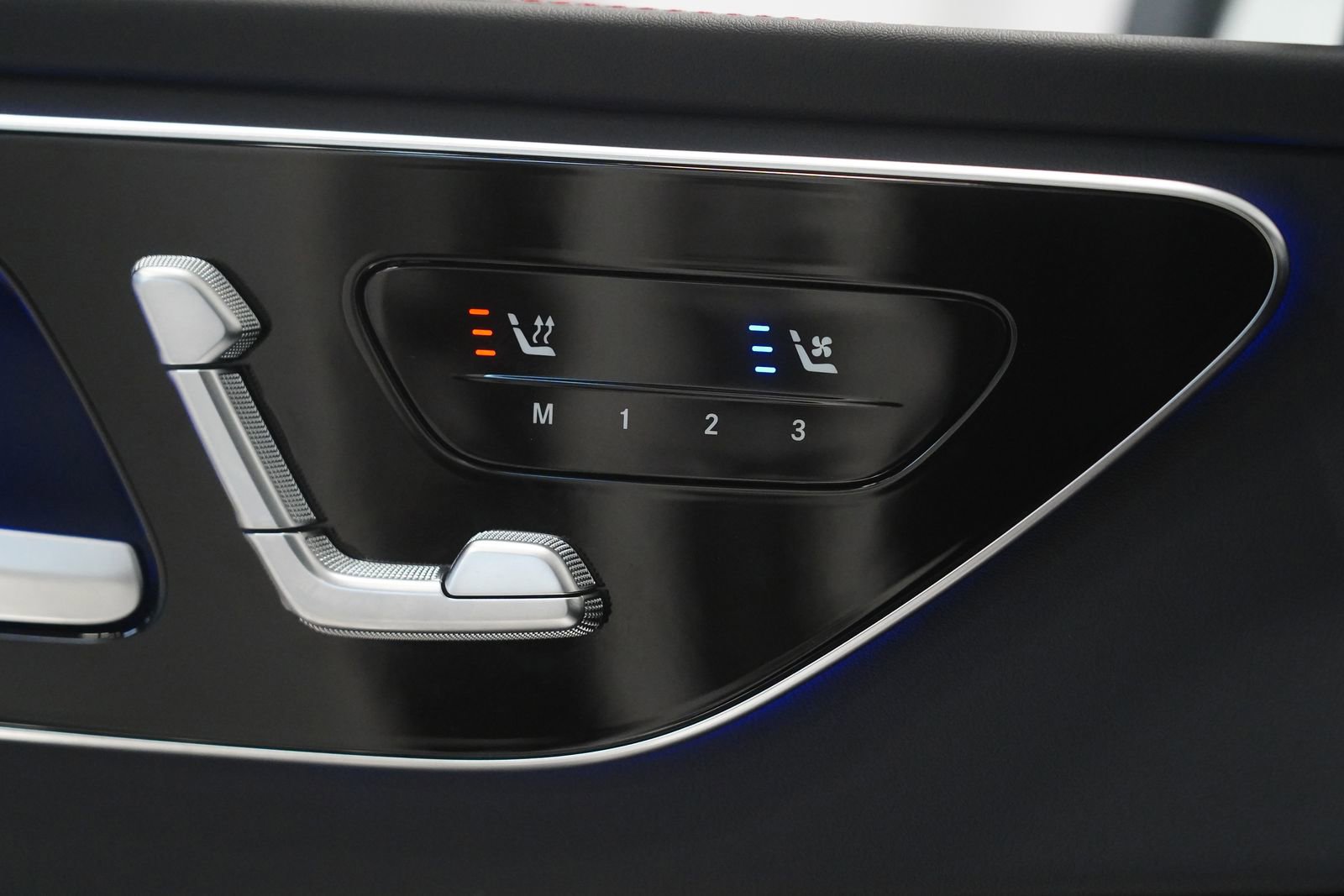 Used 2024 Mercedes-Benz C 43 AMG 4MATIC Sedan image 30