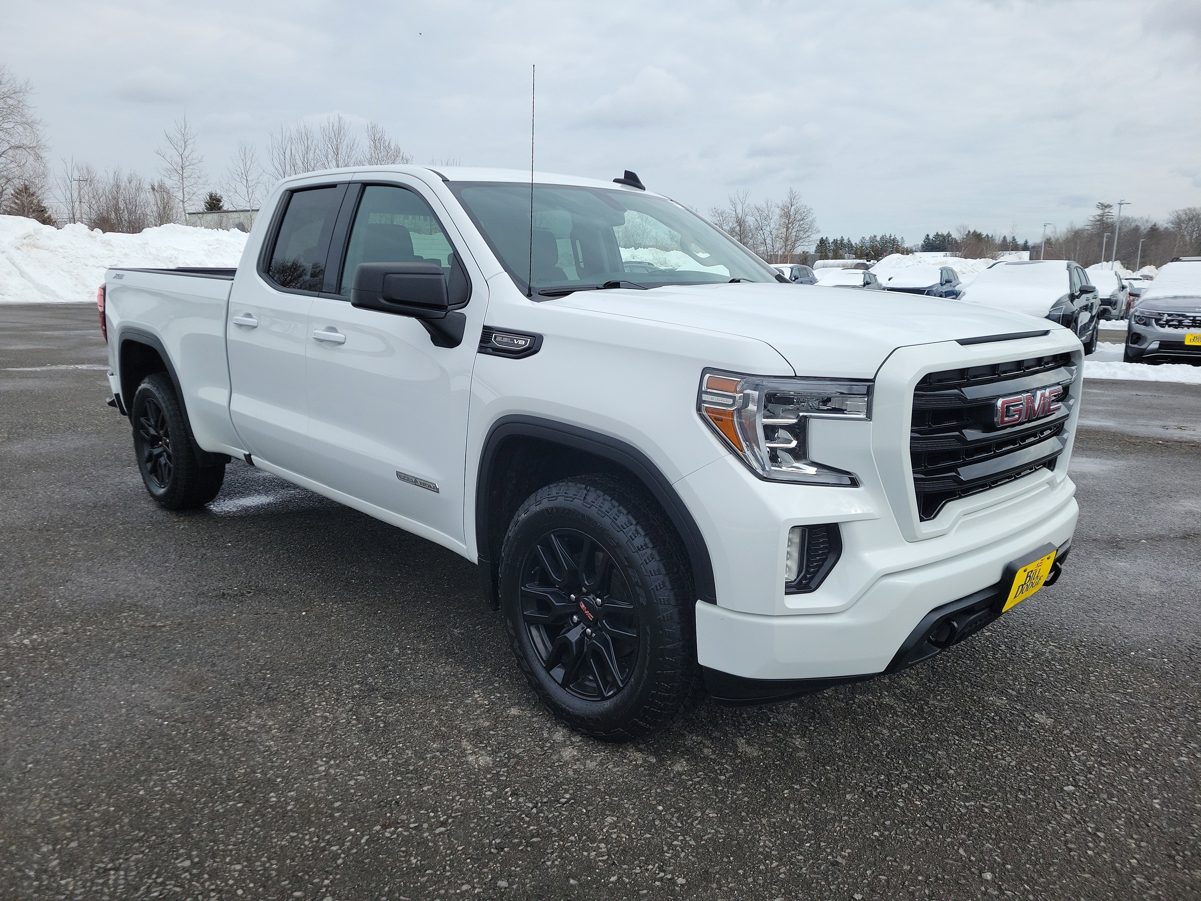 Used 2020 GMC Sierra 1500 Elevation w/ Elevation Value Package image 3