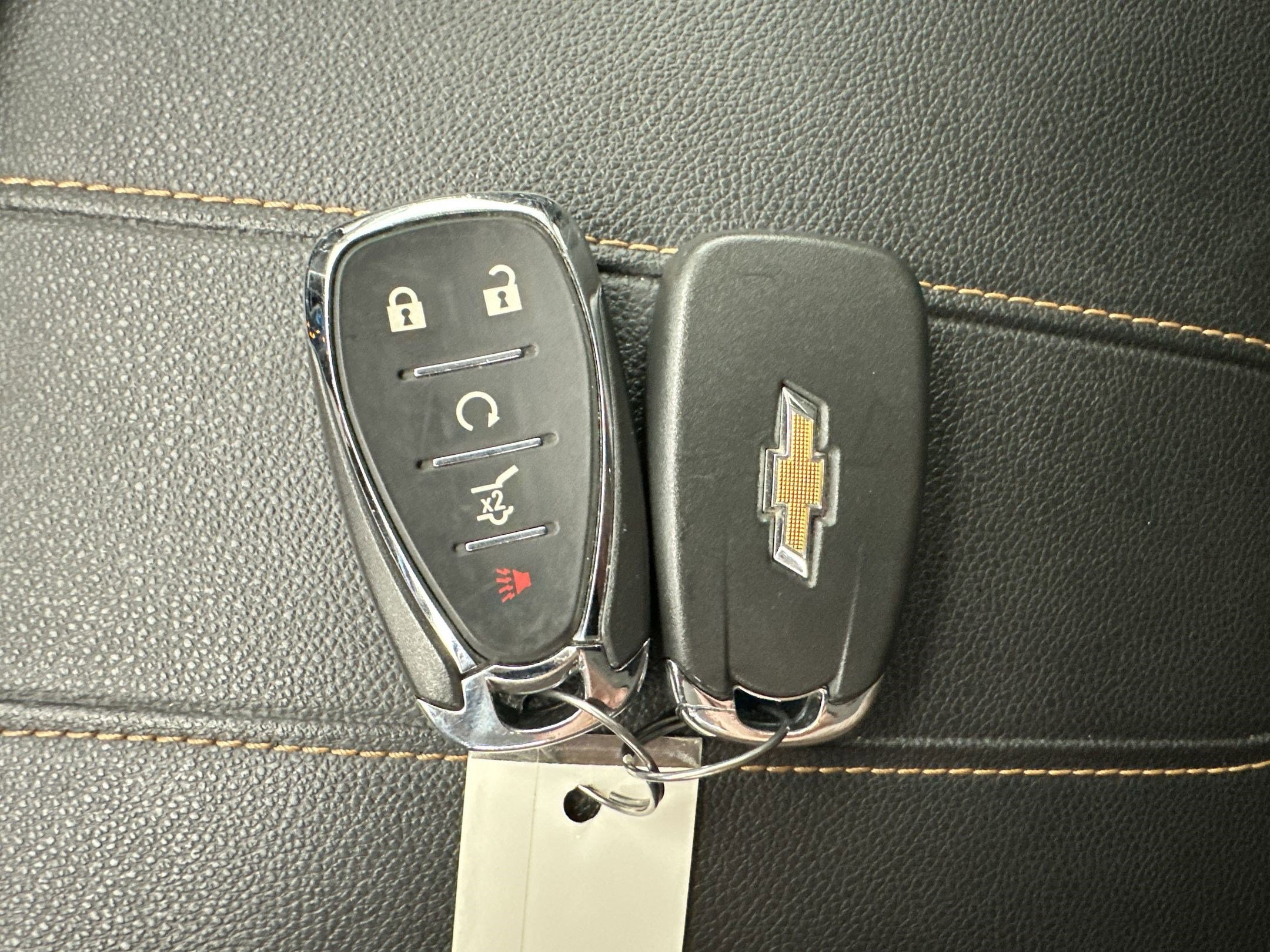 Used 2021 Chevrolet Traverse LT w/ LPO, Floor Liner Package image 29