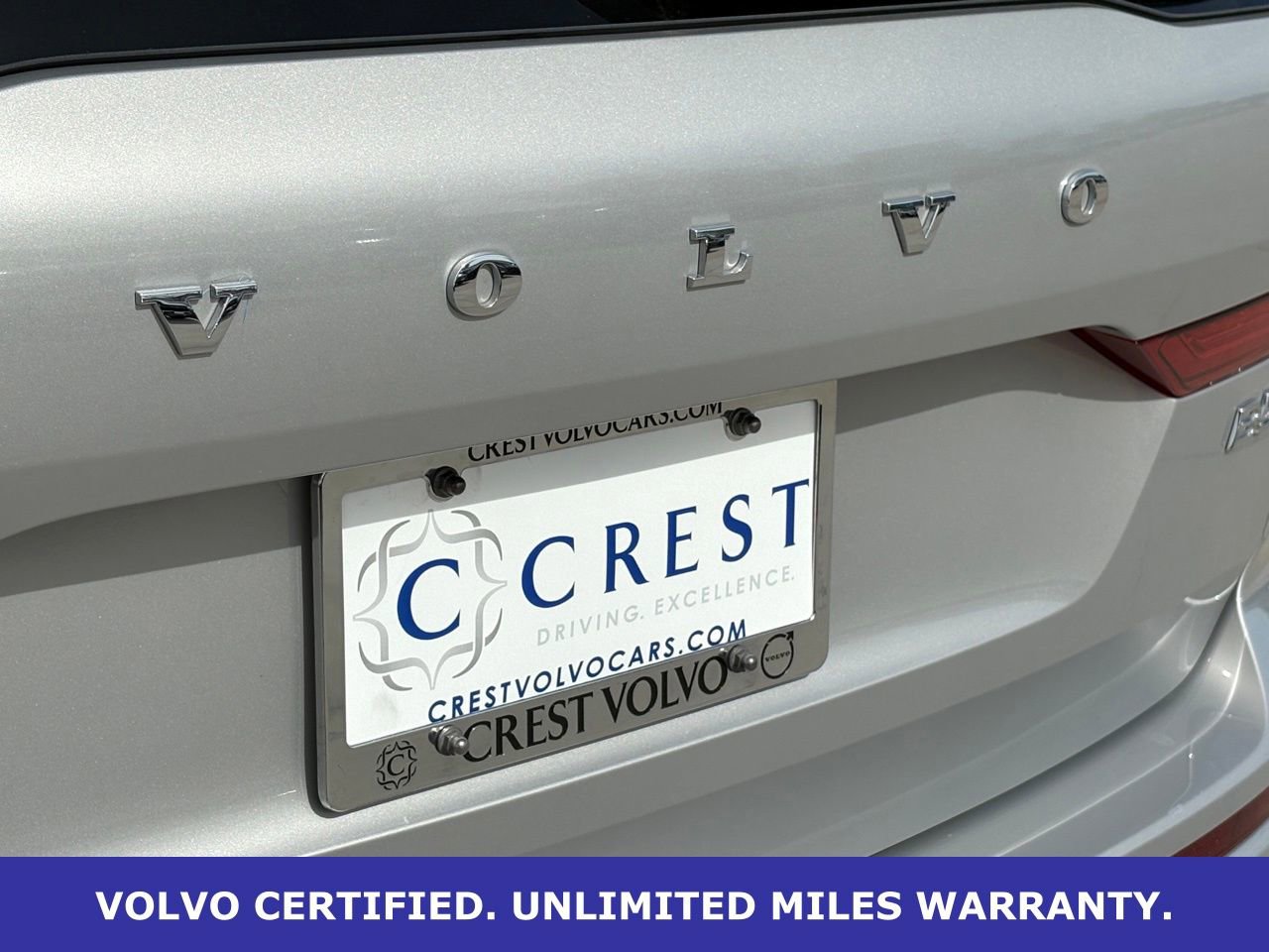 Certified 2025 Volvo XC60 B5 Core AWD/4WD image 8
