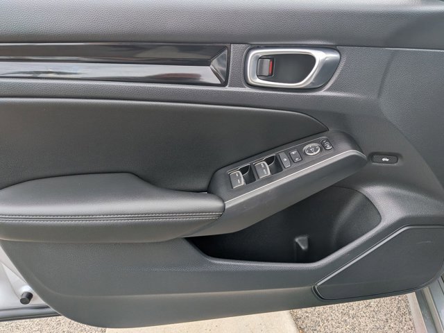 Used 2022 Honda Civic Touring image 10