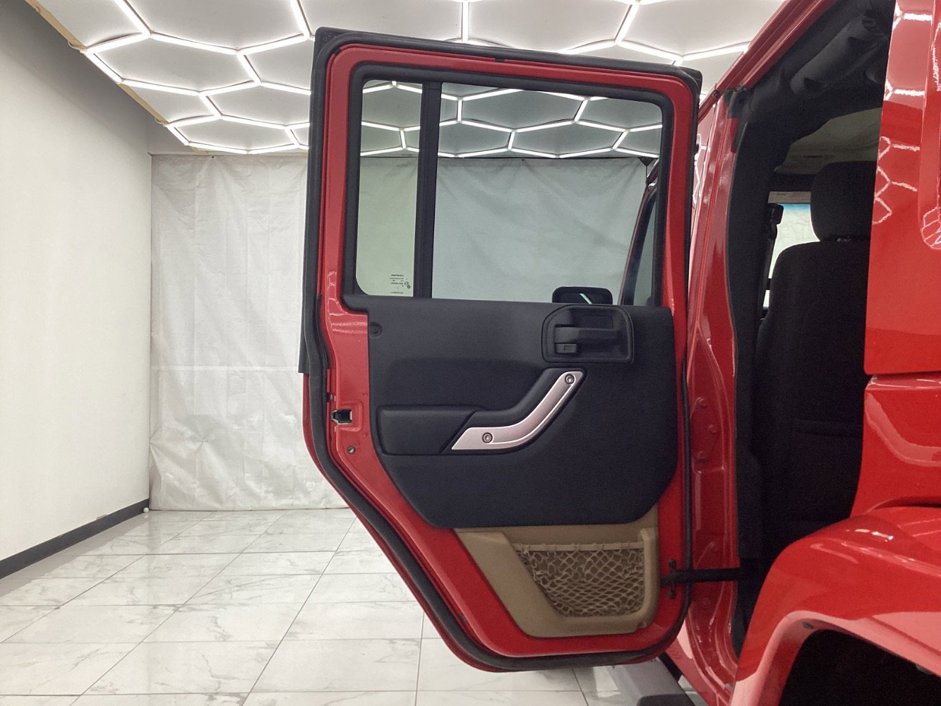 Used 2011 Jeep Wrangler Unlimited Sahara image 24