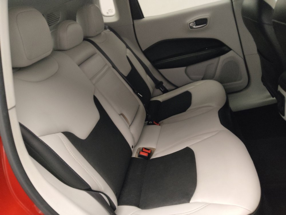 Used 2018 Jeep Compass Latitude w/ Popular Equipment Group image 19