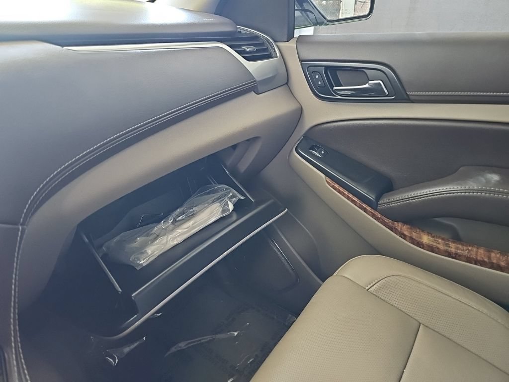 Used 2019 Chevrolet Tahoe Premier AWD/4WD image 19