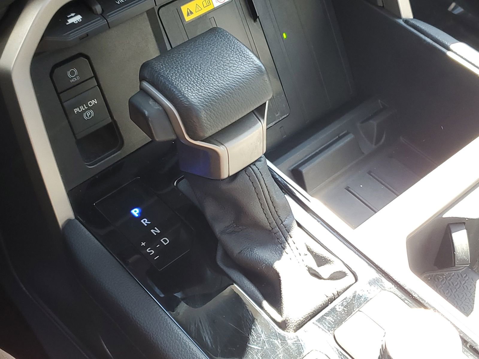 Used 2024 Toyota Tundra Limited AWD/4WD image 30