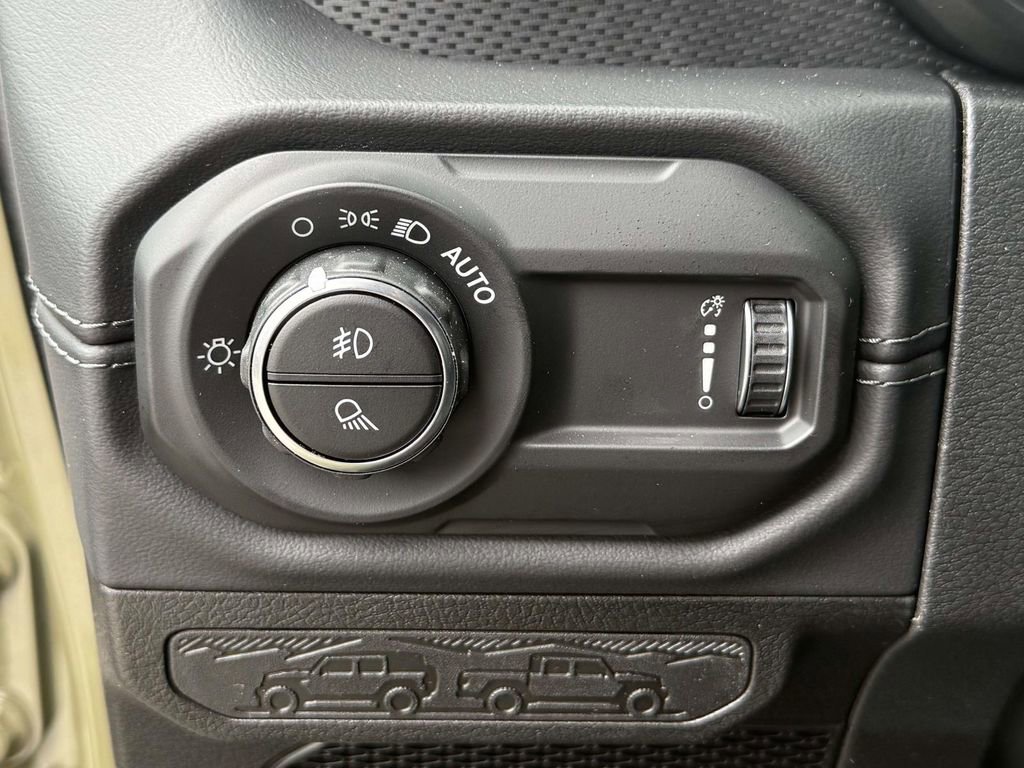 New 2026 Jeep Gladiator Rubicon AWD/4WD image 24