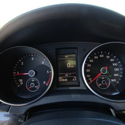 Used 2011 Volkswagen Jetta TDI image 10