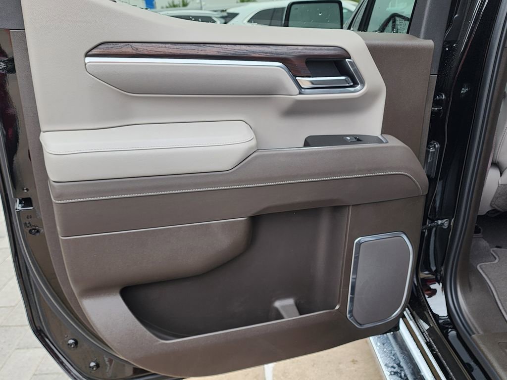 New 2026 GMC Sierra 1500 SLT image 41