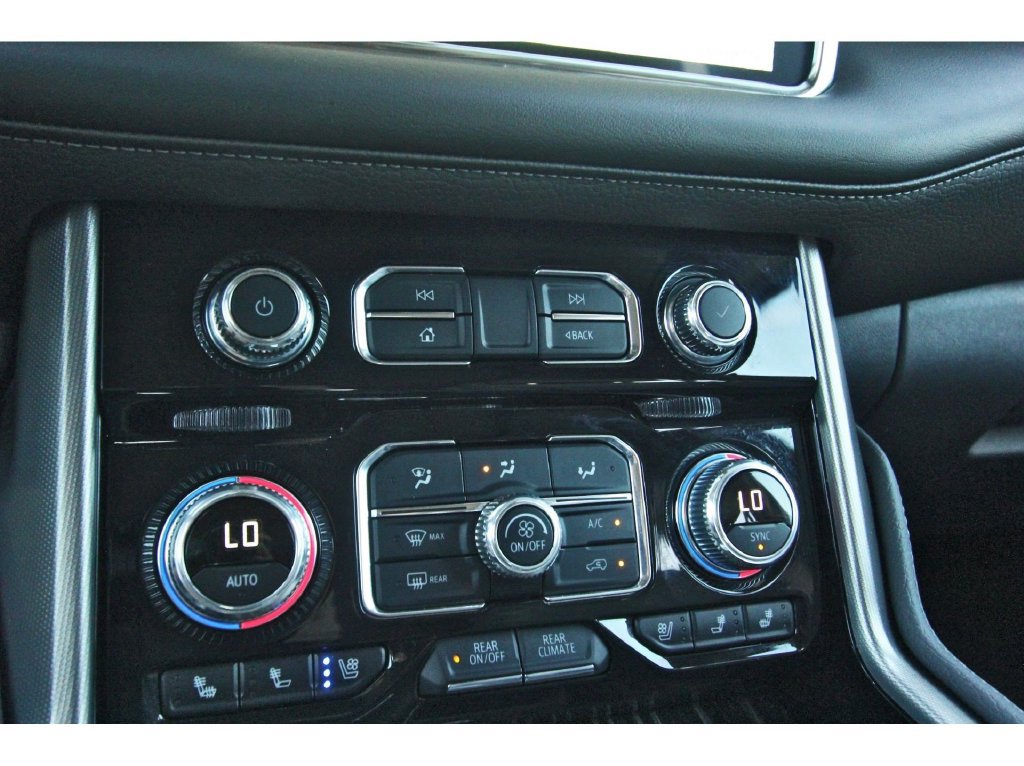 Used 2024 GMC Yukon Denali AWD/4WD image 25