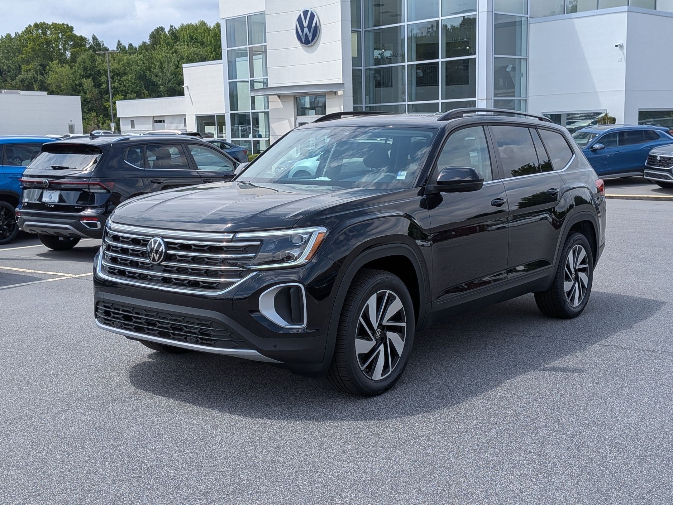 New 2026 Volkswagen Atlas SE FWD image 7