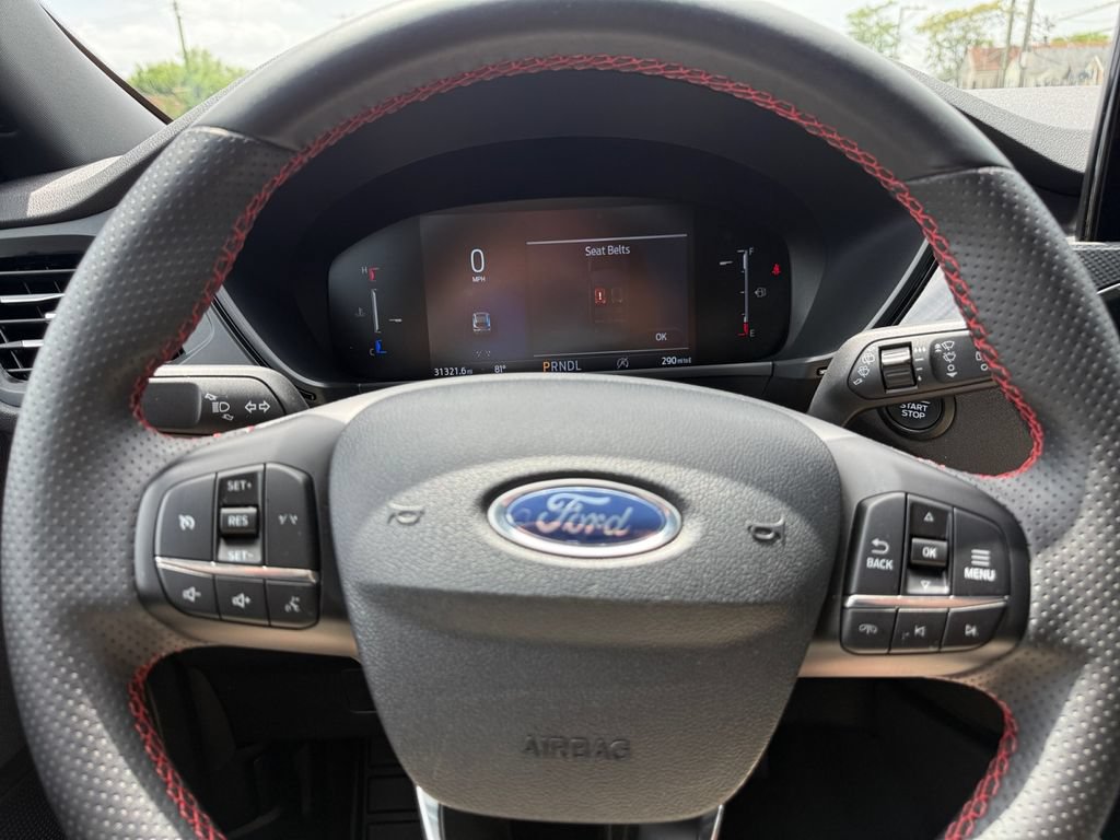 Used 2025 Ford Escape ST-Line AWD/4WD image 32