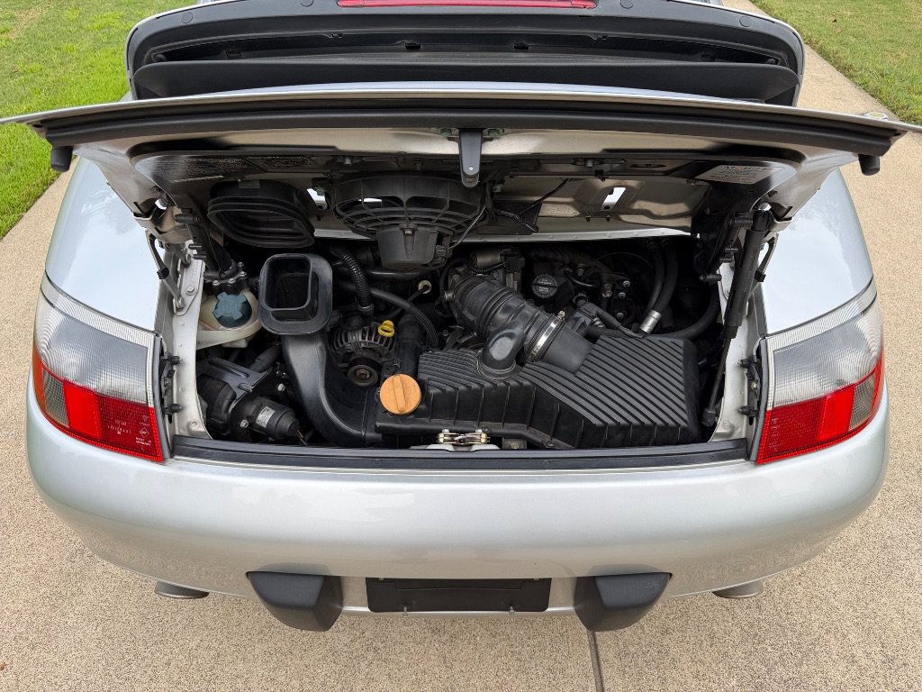 Used 2000 Porsche 911 Carrera RWD image 24