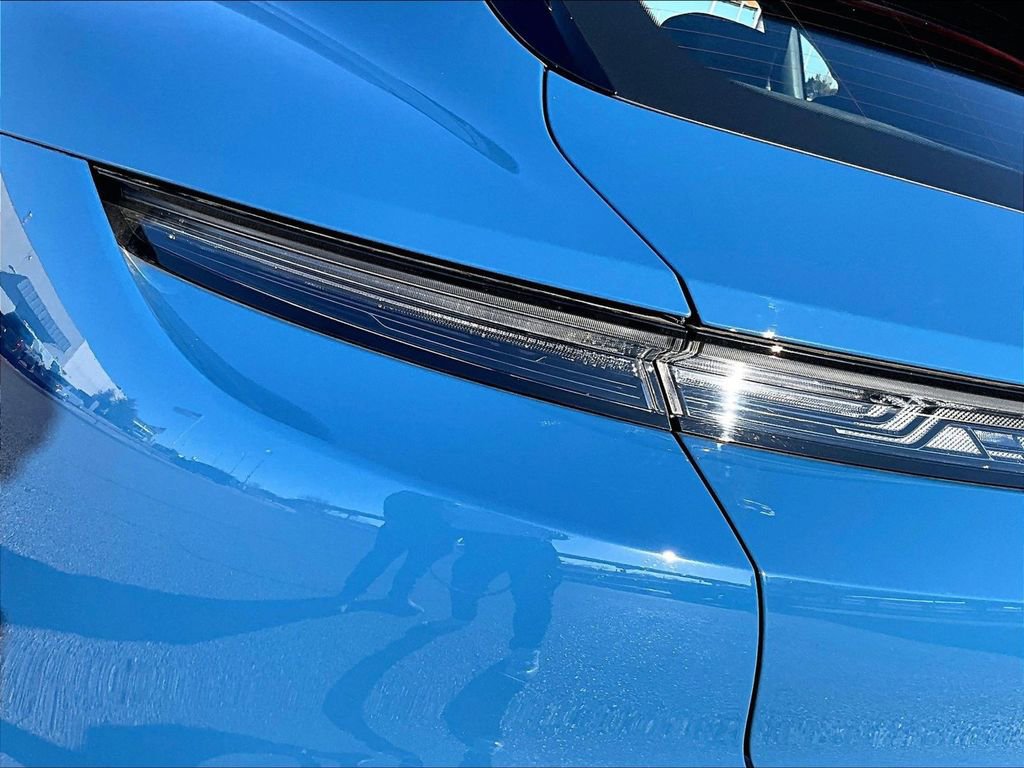 Certified 2024 Porsche Taycan GTS image 21