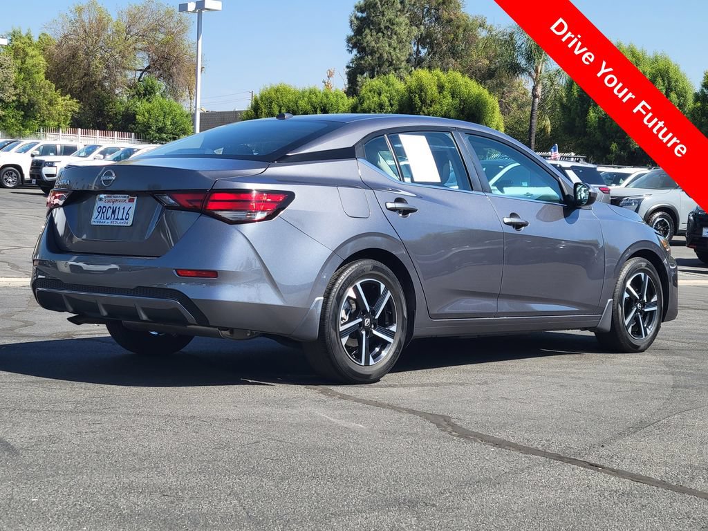 Used 2025 Nissan Sentra SV FWD image 4