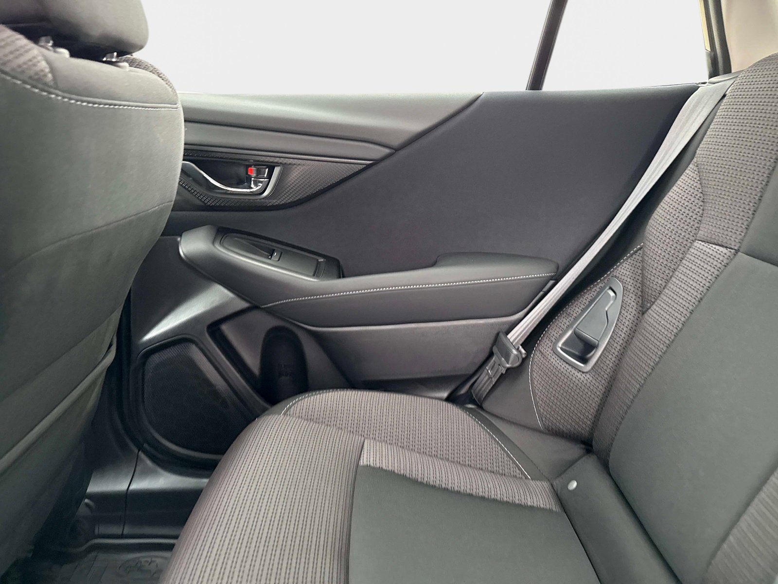 Used 2024 Subaru Outback Premium w/ Popular Package #1A image 15