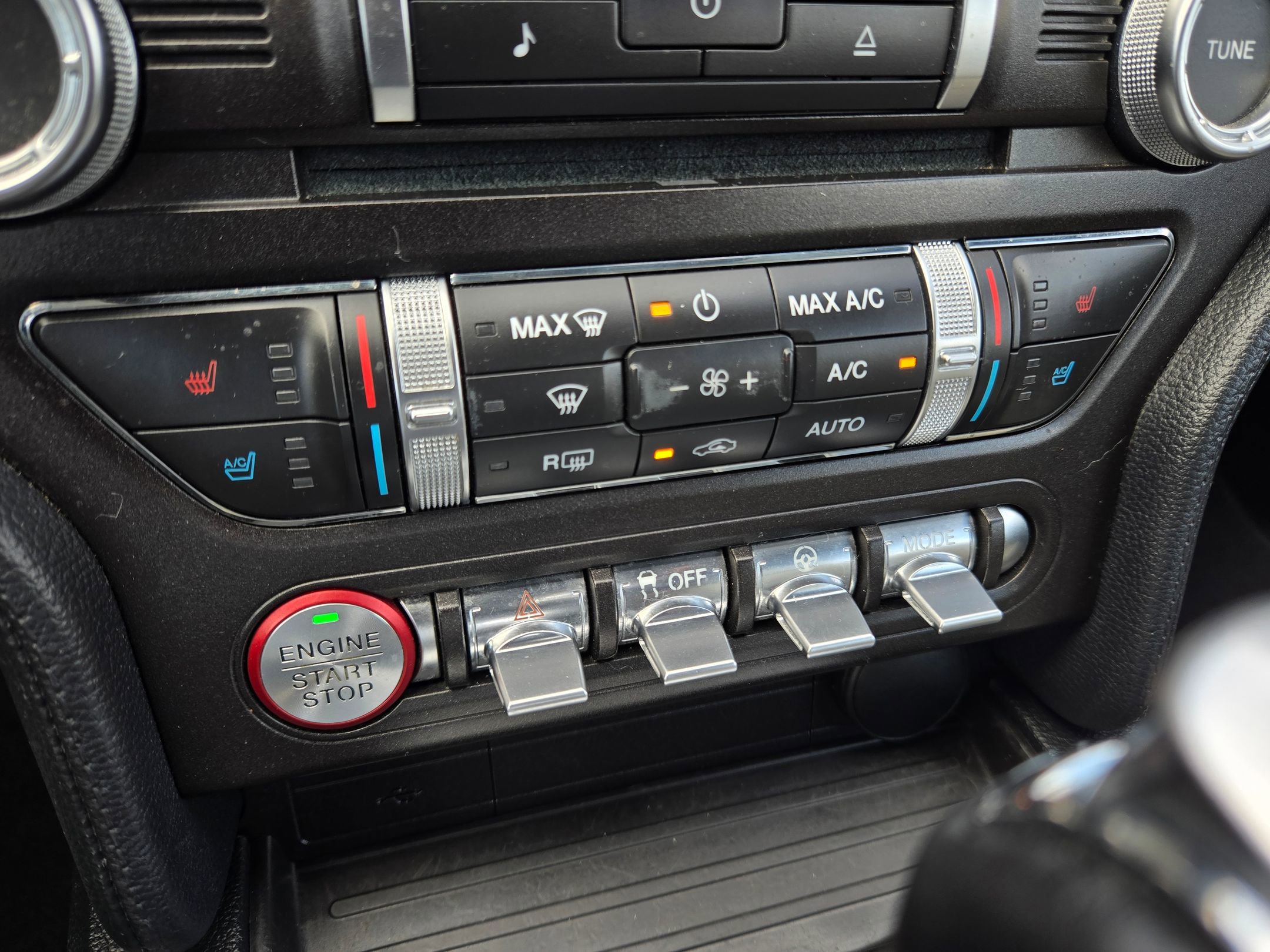 Used 2019 Ford Mustang Premium image 27