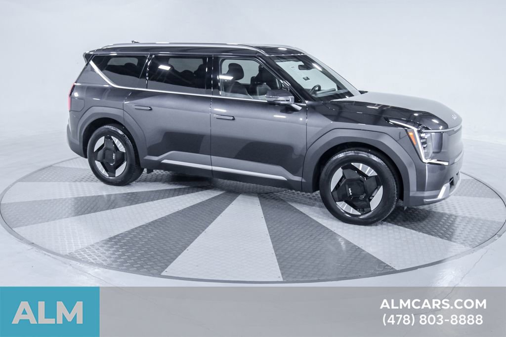 Used 2024 Kia EV9 Wind image 15